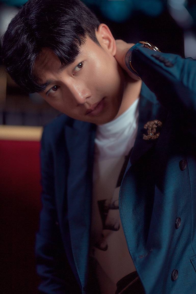 Quốc Trường khoe vẻ đẹp chuẩn nam thần trong bộ ảnh mới-14