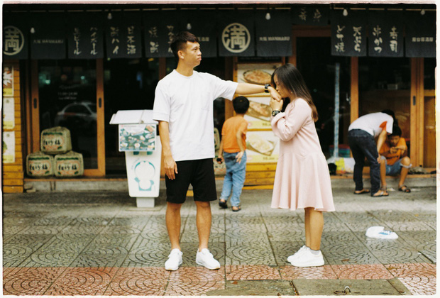 Tuyển thủ U22 Việt Nam khoe tình yêu 5 năm ngọt ngào: Tôi rèn luyện sự kiên trì bằng cách yêu em-6