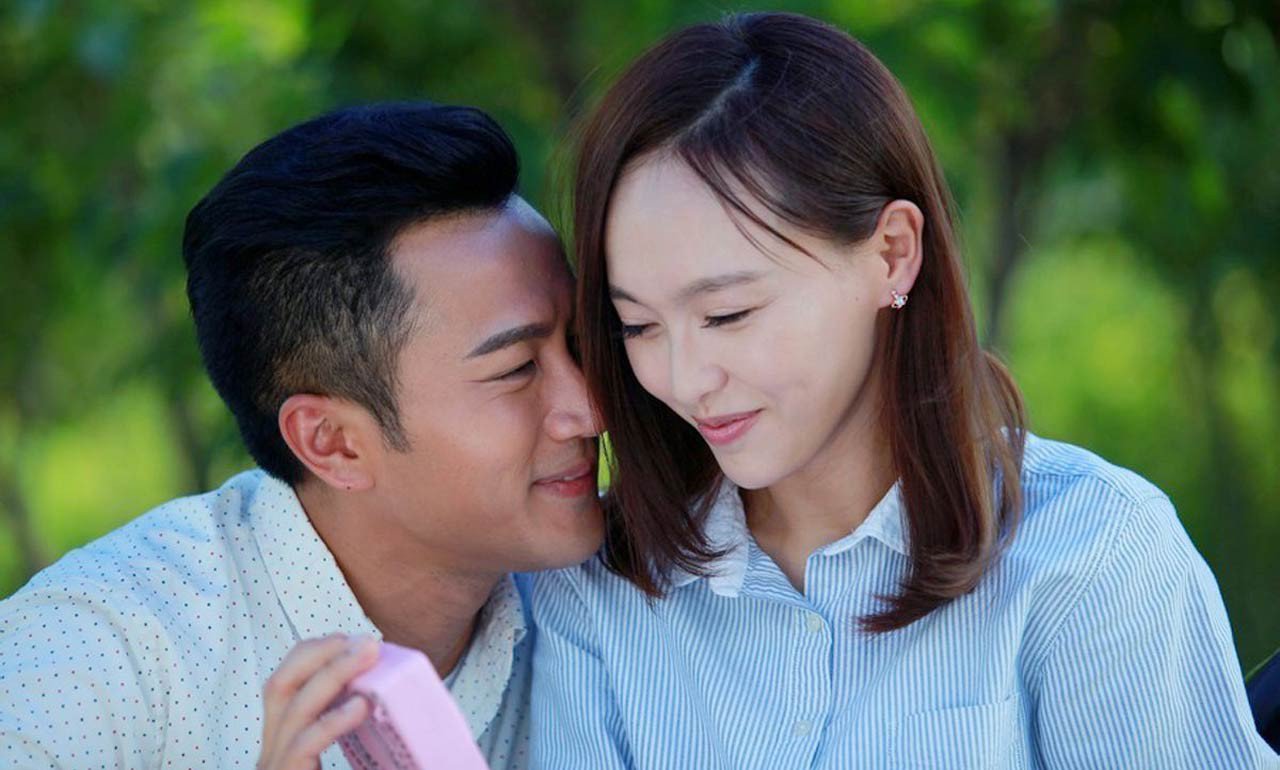 Ngủ với sếp già trả thù chồng lạnh nhạt, tôi òa khóc khi thấy món quà siêu to khổng lồ-1