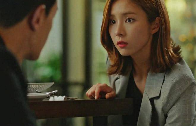 Ngủ với sếp già trả thù chồng lạnh nhạt, tôi òa khóc khi thấy món quà siêu to khổng lồ-2