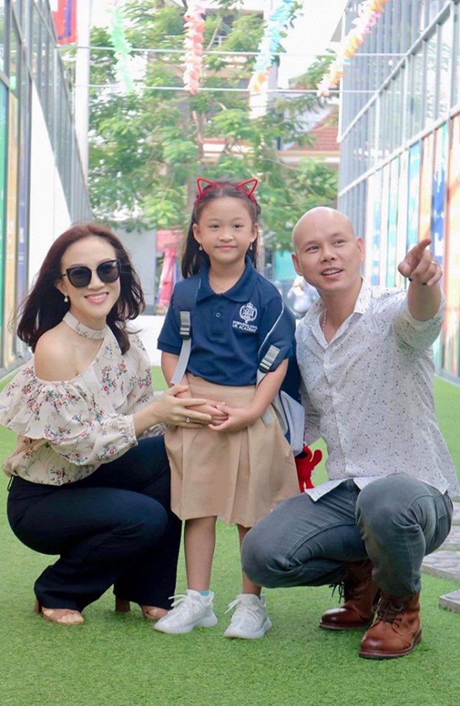 Sao Việt đưa con đi nhập học ngày đầu, tiết lộ toàn các trường quốc tế đắt đỏ-7