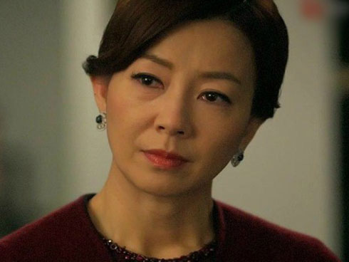 Mẹ chồng tìm gặp và yêu cầu ly hôn với cái giá 5 tỷ, tôi lạnh lùng hỏi một câu khiến bà im lặng-3