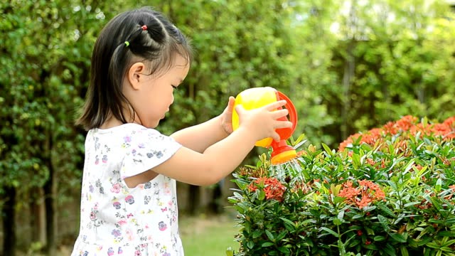 Việc đơn giản cha mẹ cần làm để trẻ không ngủ quên trên xe buýt tới trường hay gà gật trong lớp học-3