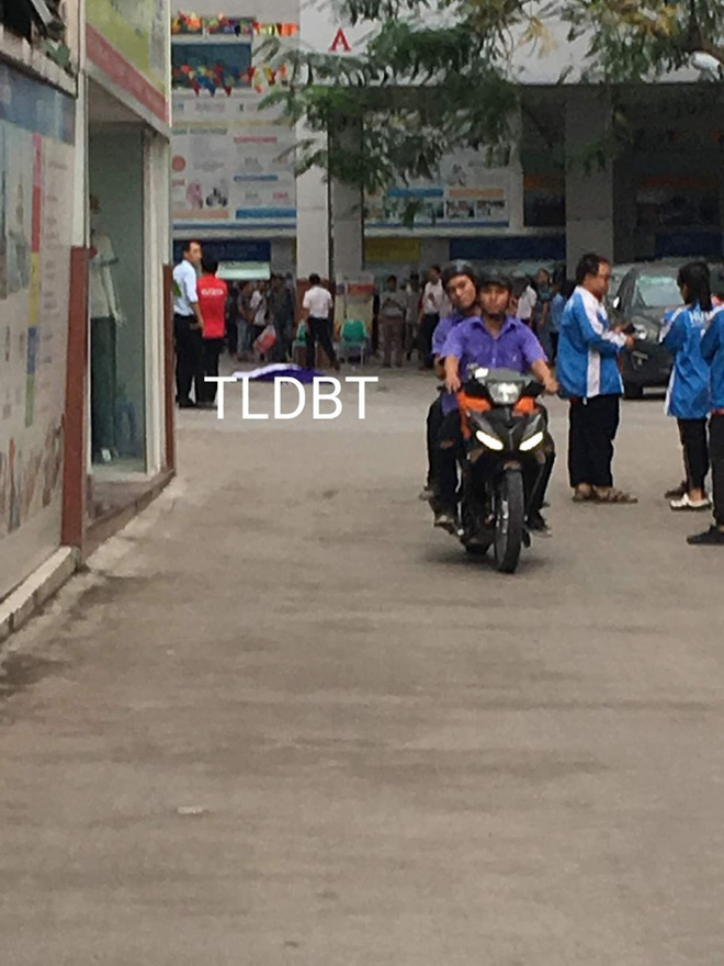 3 năm 2 vụ tử vong, tân sinh viên HUTECH hoang mang, đòi rút tiền chuyển trường-3