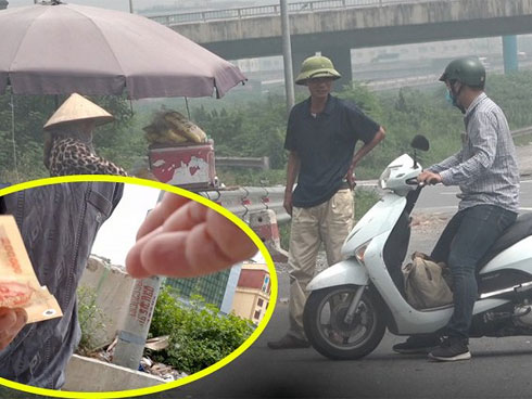 Clip: Tài xế chở 30 khách không chấp hành hiệu lệnh, cố tình nhấn ga húc CSGT-1