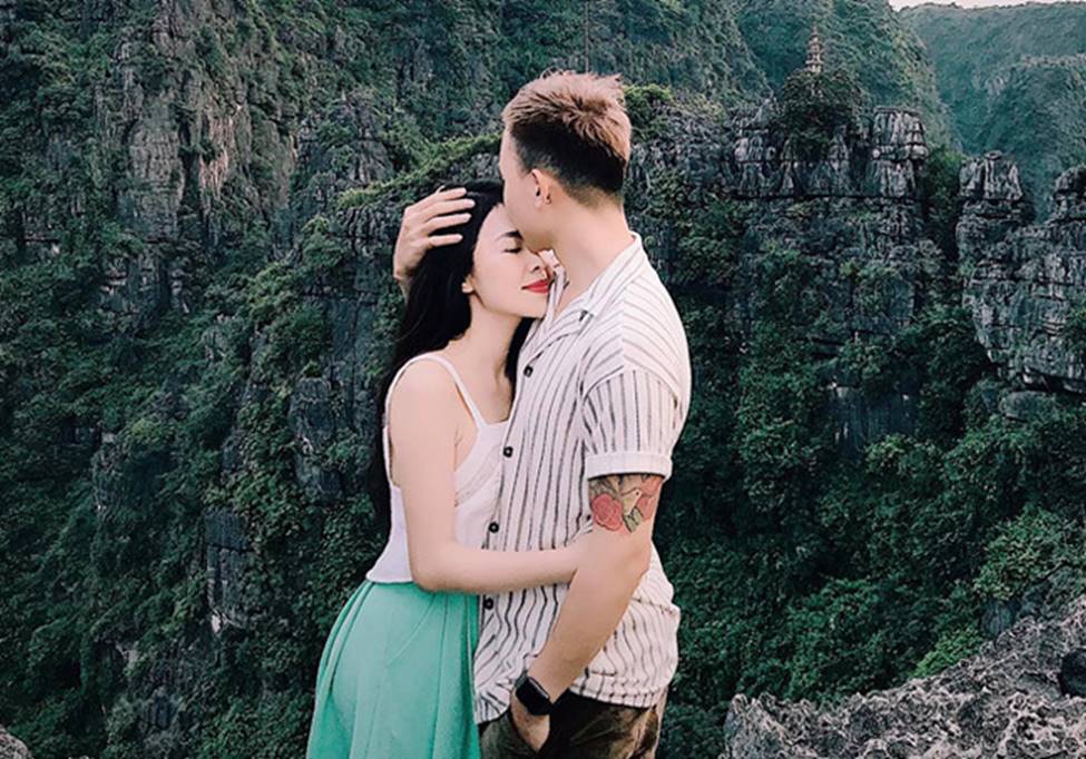 Dũng Về nhà đi con công khai bạn gái bốc lửa như hot girl-4