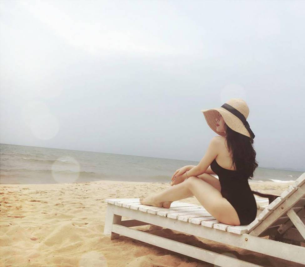 Dũng Về nhà đi con công khai bạn gái bốc lửa như hot girl-11