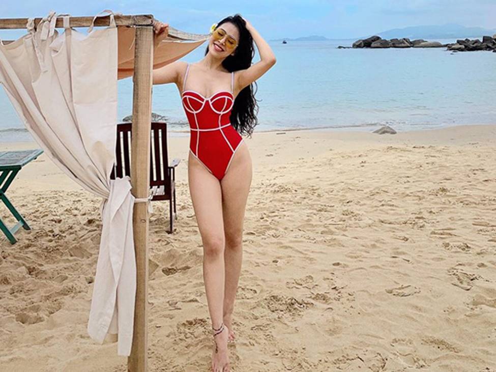 Dũng Về nhà đi con công khai bạn gái bốc lửa như hot girl-12