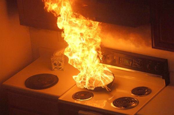 Thấy bếp gas có 4 dấu hiệu này, gọi thợ sửa ngay kẻo cả nhà gánh họa-3