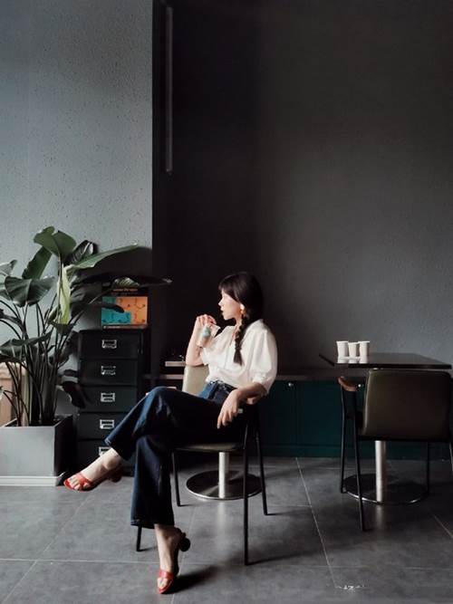 Toàn món cơ bản, 4 set đồ này vẫn giúp bạn xinh xắn từ công ty đến tiệc cuối tuần-9