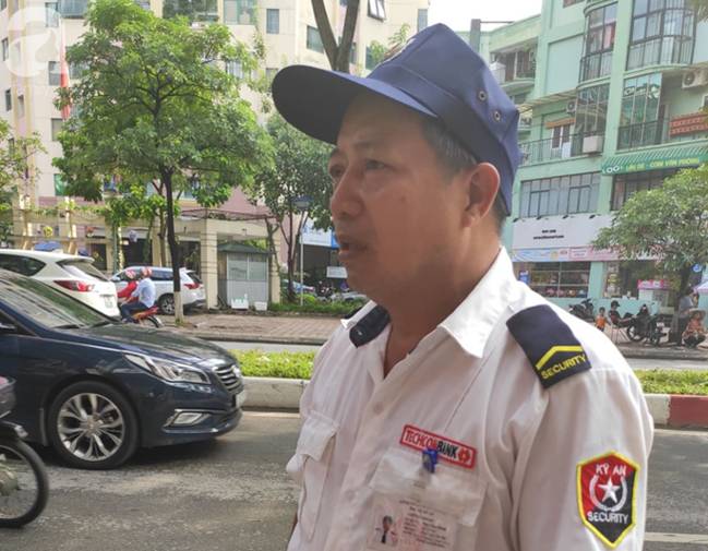 Trời mưa lớn khiến cây xanh ngã đổ, một nam thanh niên tử vong khi di chuyển trên đường-4