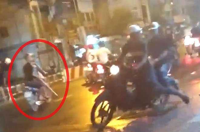 Hai băng giang hồ chém nhau như phim ở trung tâm Sài Gòn-1