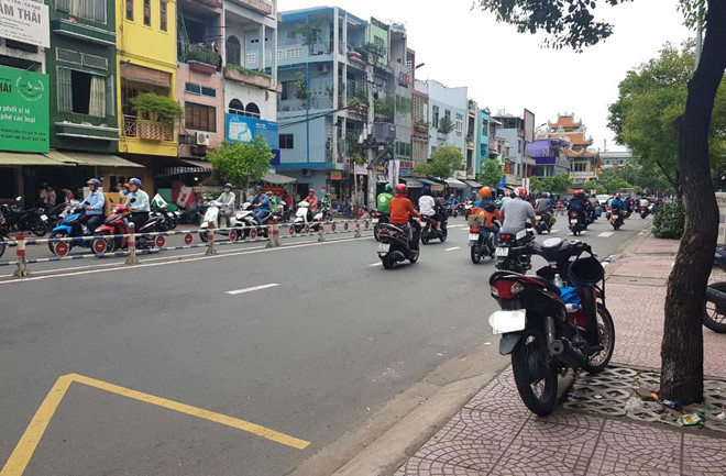 Hai băng giang hồ chém nhau như phim ở trung tâm Sài Gòn-2