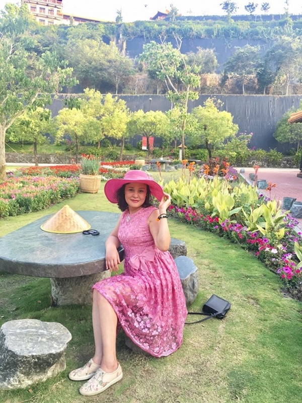 Sau 9 năm chống chọi với bệnh ung thư, cuộc sống của Mỹ nhân màn ảnh thập niên 80 Hoàng Cúc giờ ra sao?-10