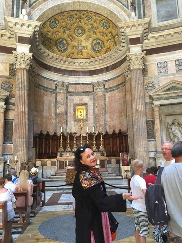 Sau 9 năm chống chọi với bệnh ung thư, cuộc sống của Mỹ nhân màn ảnh thập niên 80 Hoàng Cúc giờ ra sao?-17