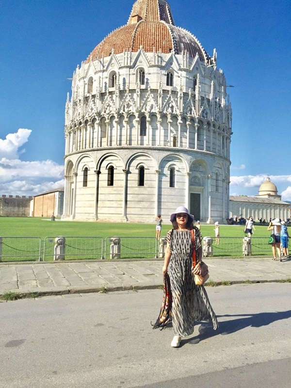 Sau 9 năm chống chọi với bệnh ung thư, cuộc sống của Mỹ nhân màn ảnh thập niên 80 Hoàng Cúc giờ ra sao?-19