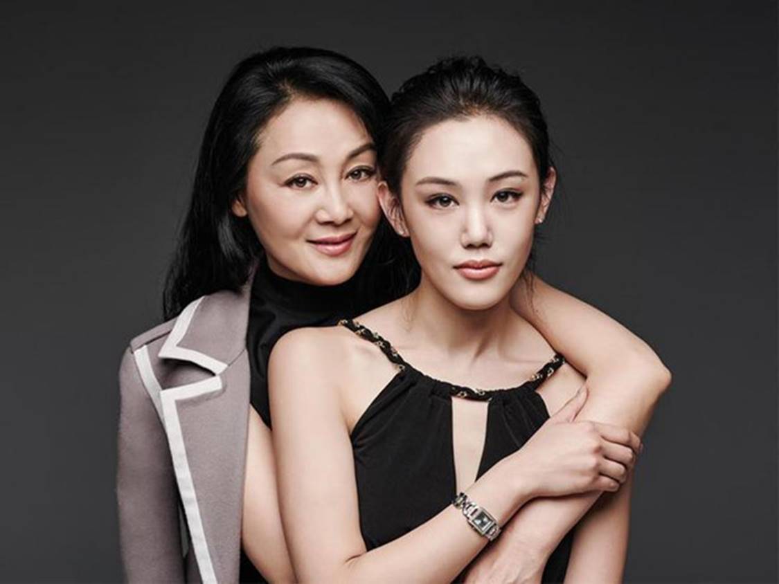 Những cặp mẹ con nổi tiếng xinh đẹp trong làng showbiz Hoa ngữ-5