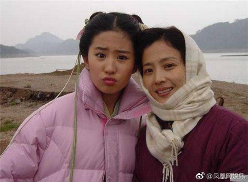 Những cặp mẹ con nổi tiếng xinh đẹp trong làng showbiz Hoa ngữ-7