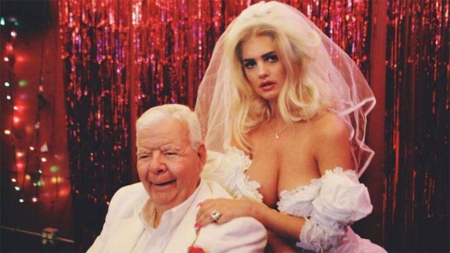 3 siêu mẫu đẹp nghiêng thành lấy chồng tỷ phú tuổi bô lão và 3 cái kết bất ngờ-13