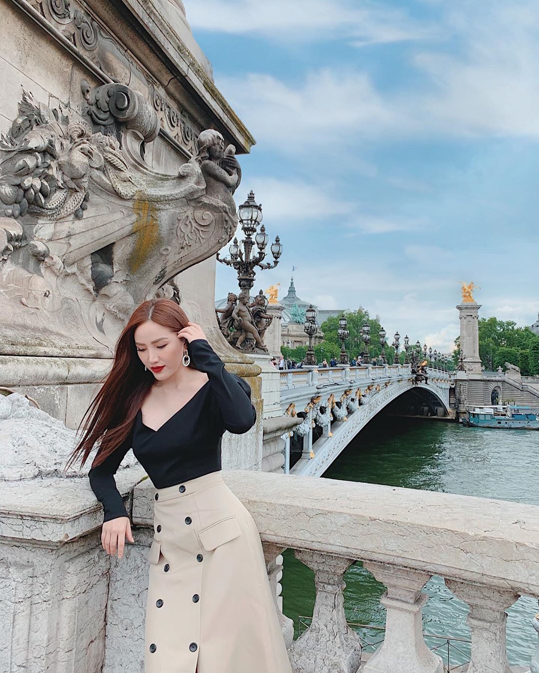 Dù nấm lùn, bạn vẫn thừa sức mặc đẹp và trông cao ráo như Bảo Thy nếu áp dụng 3 tips từ style du lịch của cô-1