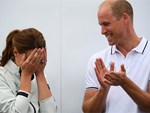 Rạn nứt hoàng gia mới: Hoàng tử William tỏ thái độ khó chịu trước một loạt lùm xùm của vợ chồng em trai Harry-2