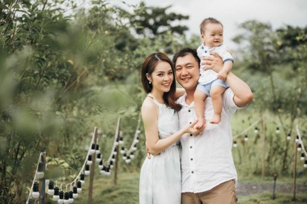 Sao Việt sau cú sốc hôn nhân: Hồng Nhung vướng thêm rắc rối, Phạm Quỳnh Anh bất ngờ đổi vận”-10