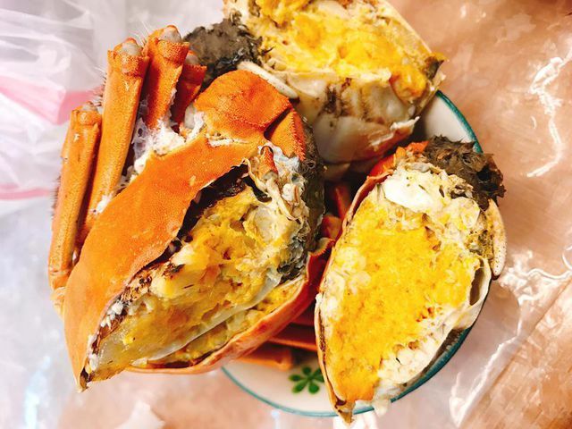 Con cua bé tí có vài lạng chỉ như cua đồng Việt Nam mà giá cả triệu-1