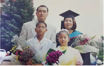 Người nói đạo lý thường hay sống… sai: Viết sách dạy con nhưng vẫn cay nghiệt chì chiết điểm số của con, dù đứa trẻ vẫn đứng nhất trường-1