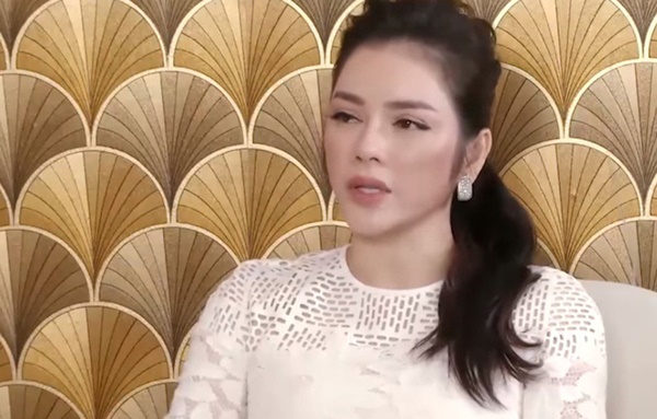 Lý Nhã Kỳ và quyết định kỳ lạ: Tôi sống không tốt thì sẽ bị mọi người chửi, la tên bố-1