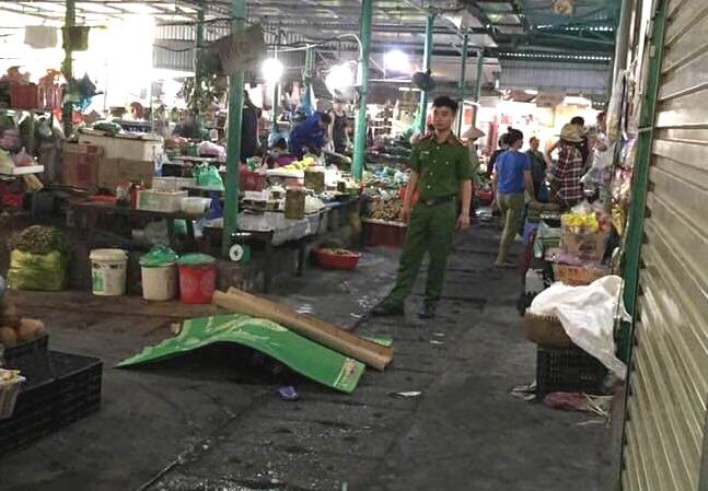 Nghi vấn mâu thuẫn chuyện tình cảm, người phụ nữ bị đâm tử vong tại chợ-1