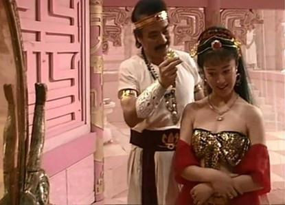 Nàng Đát Kỷ từng bị chỉ trích vì cảnh nóng giờ ra sao?-3