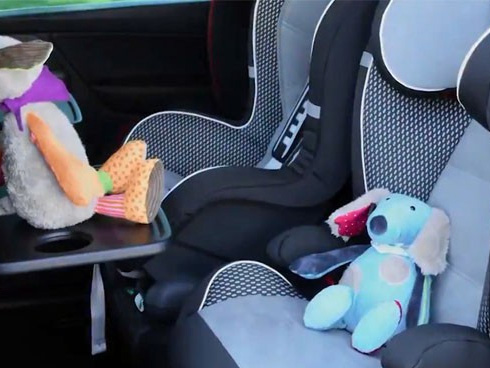 Mỹ: Bỏ quên con tử vong trong ô tô, cha tự tử theo-3