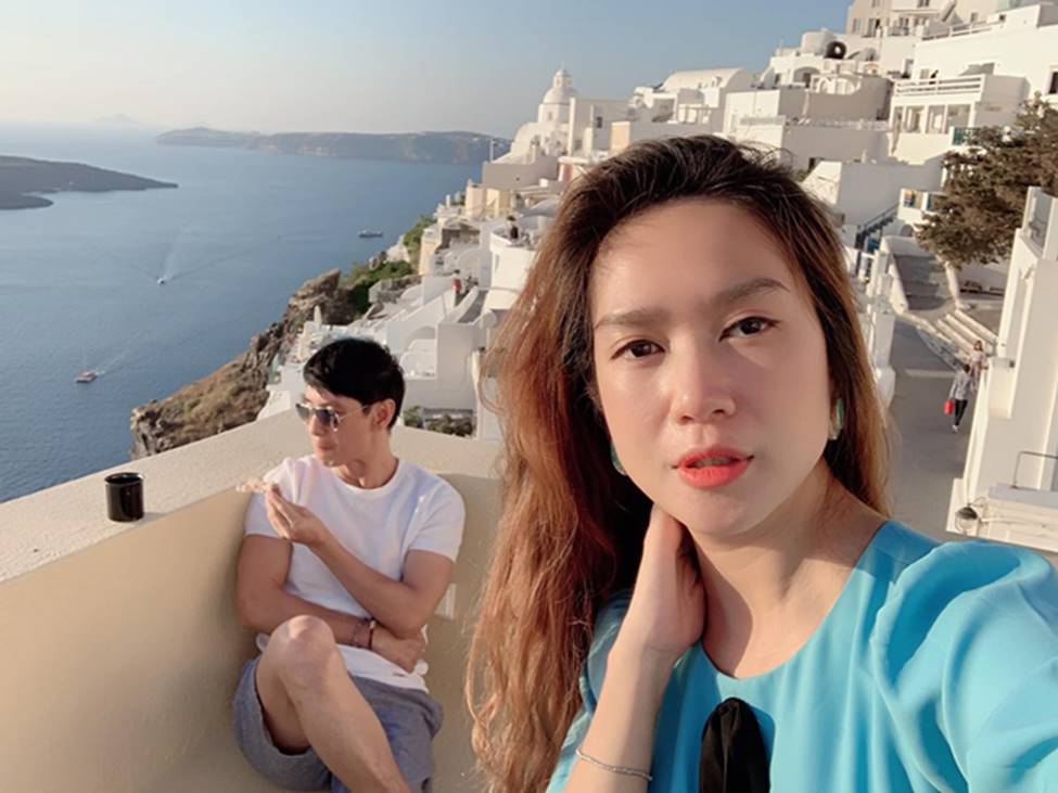 Những bà mẹ 4 con vẫn trẻ đẹp trong showbiz Việt-14