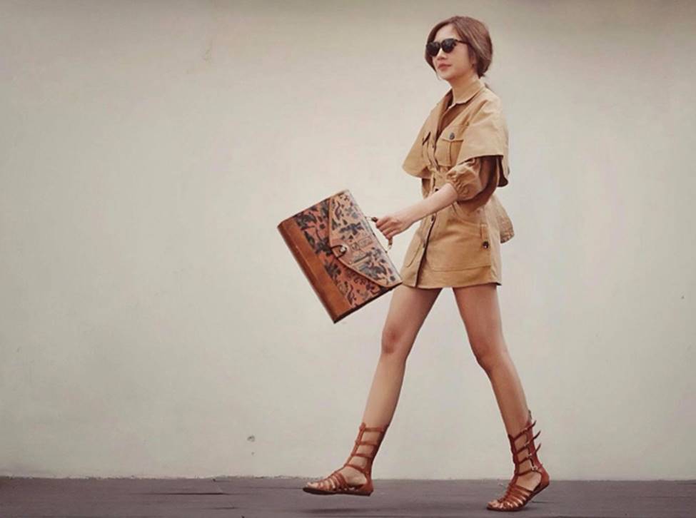 Những bà mẹ 4 con vẫn trẻ đẹp trong showbiz Việt-18