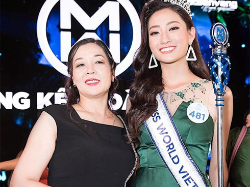 Nhan sắc Lương Thùy Linh thay đổi ra sao sau 4 tháng đăng quang?-13