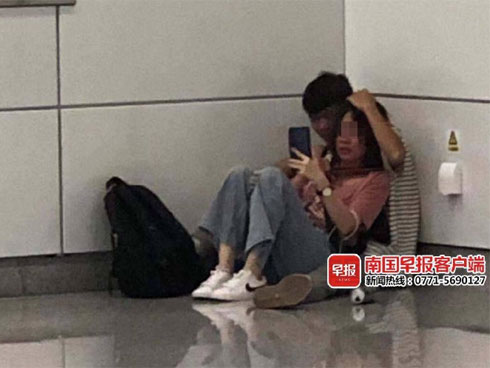 Cặp đôi hot Instagram khiến dư luận phẫn nộ vì dám dùng nước thiêng ở Bali để rửa mông-3