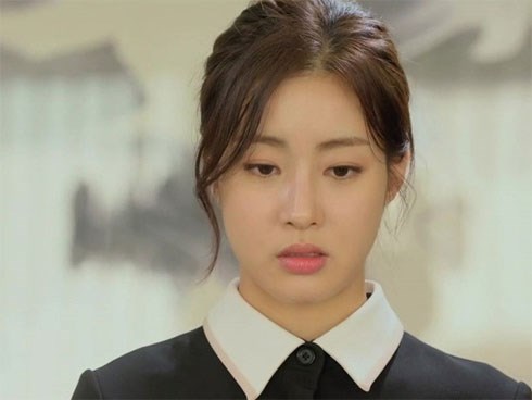 Lấy nhau nửa năm vẫn chưa động phòng, tôi chết đứng khi phát hiện kế hoạch đáng sợ của chồng