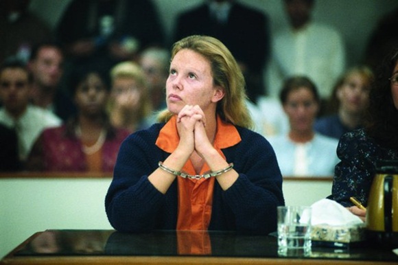 Gái bán hoa sát hại 7 khách sau khi ân ái và tuổi thơ bất hạnh tạo ra bi kịch-4