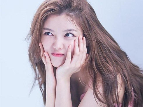 Phụ nữ sở hữu tướng miệng này, cả đời ắt vất vả truân chuyên, làm không đủ tiêu