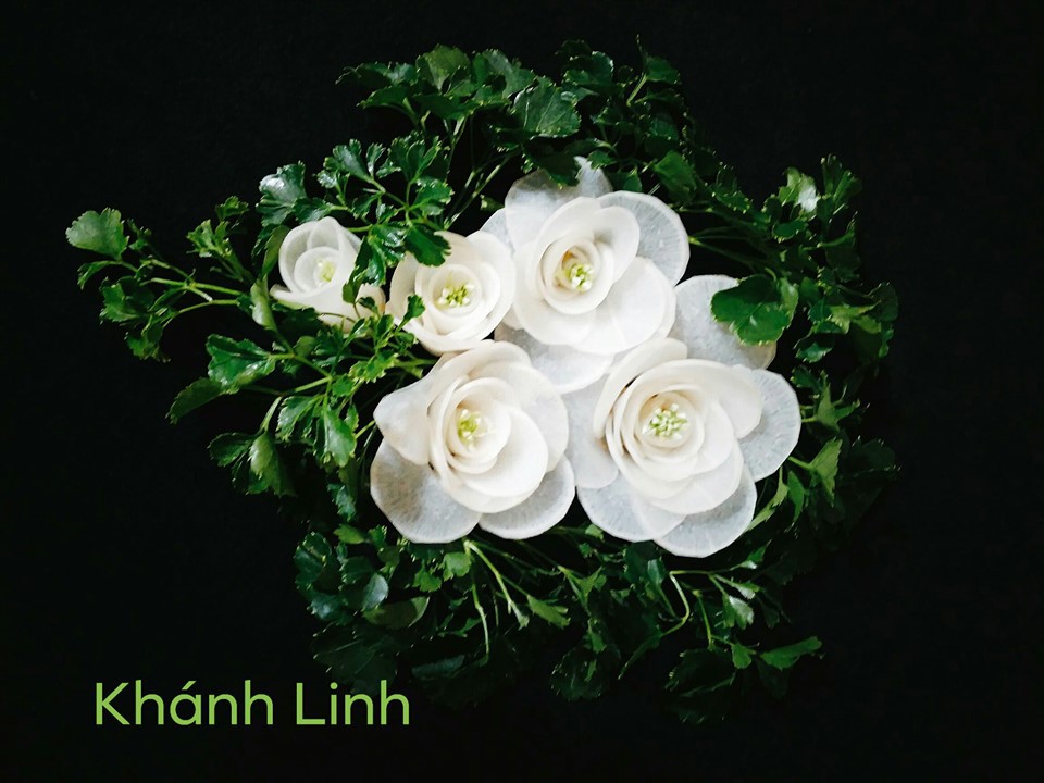 Ngất ngây với những tác phẩm hoa đẹp từng centimet dành riêng cho mùa Vu Lan khiến MXH phát sốt-2