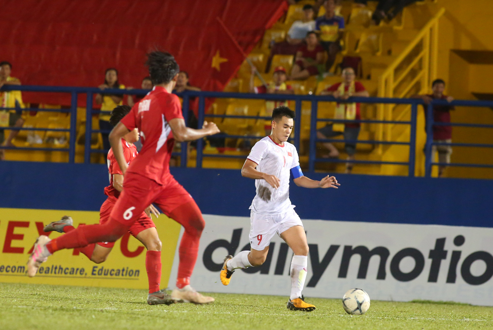 U18 Việt Nam thắng tưng bừng U18 Singapore, chờ đại chiến Thái Lan-4