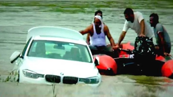 Đem xe BMW tiền tỷ bố tặng thả trôi sông để câu likes, cậu ấm nhận ngay cái kết đắng-1
