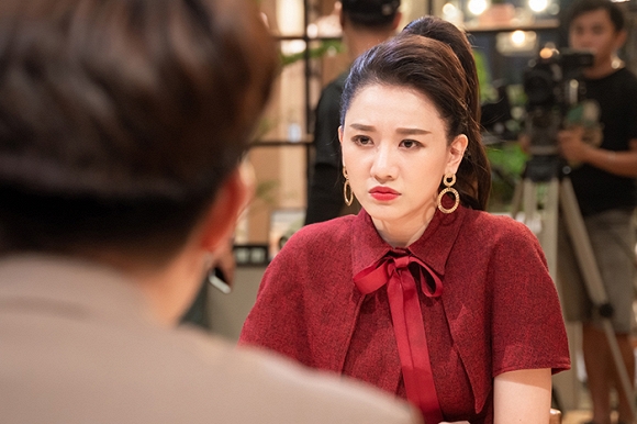 Hari Won tiết lộ từng muốn tự tử, áp lực chuyện sinh con và khẳng định: Cưới Trấn Thành, tôi như búp bê sống-1