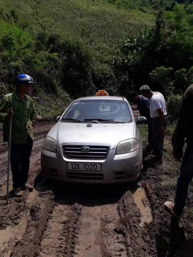 Bắt 3 đối tượng người Trung Quốc nghi giết tài xế, cướp taxi ở Lạng Sơn mang lên Sơn La phi tang-2