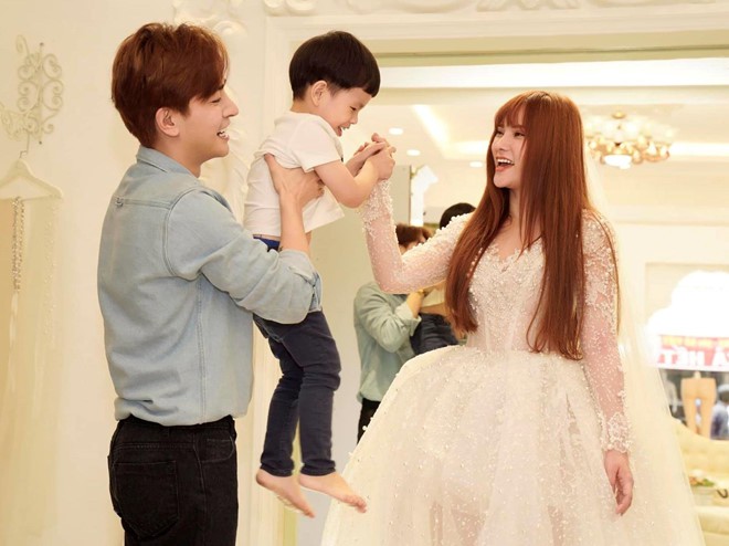 Bảo mẫu của con trai Thu Thủy lên tiếng về Kin Nguyễn hậu lùm xùm cấu tay: Ba dượng không bao giờ được như ba ruột-3