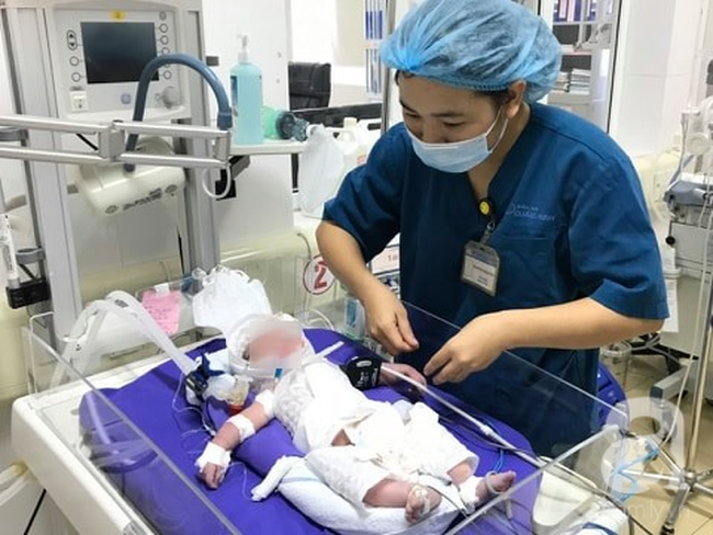 Sản phụ 33 tuổi chết bất thường trước ngõ, bé gái được cứu từ bụng mẹ đang nguy kịch-1
