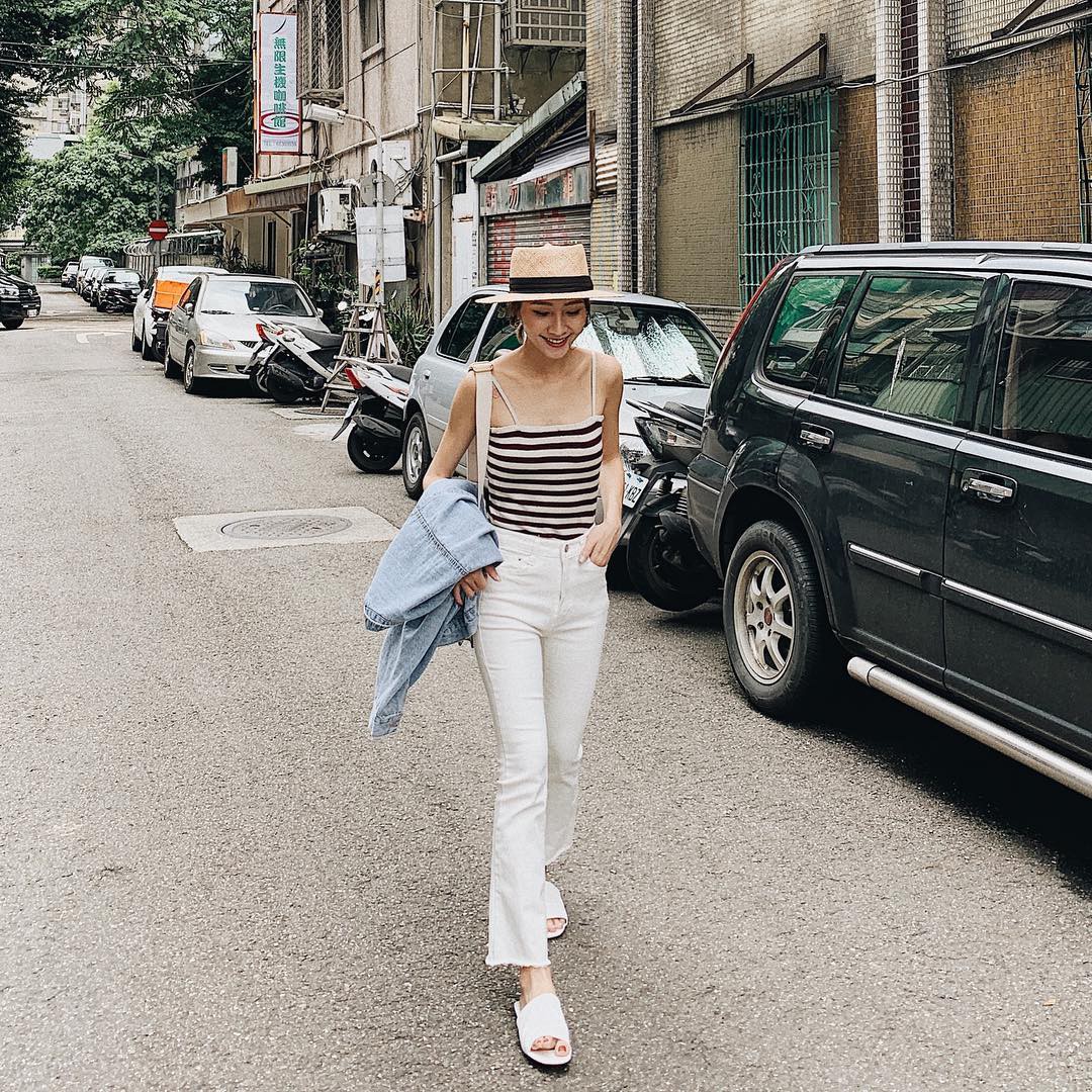 4 món đồ jeans bạn nên tậu gấp để bước vào mùa thu với style trẻ xinh và siêu cấp sành điệu-10