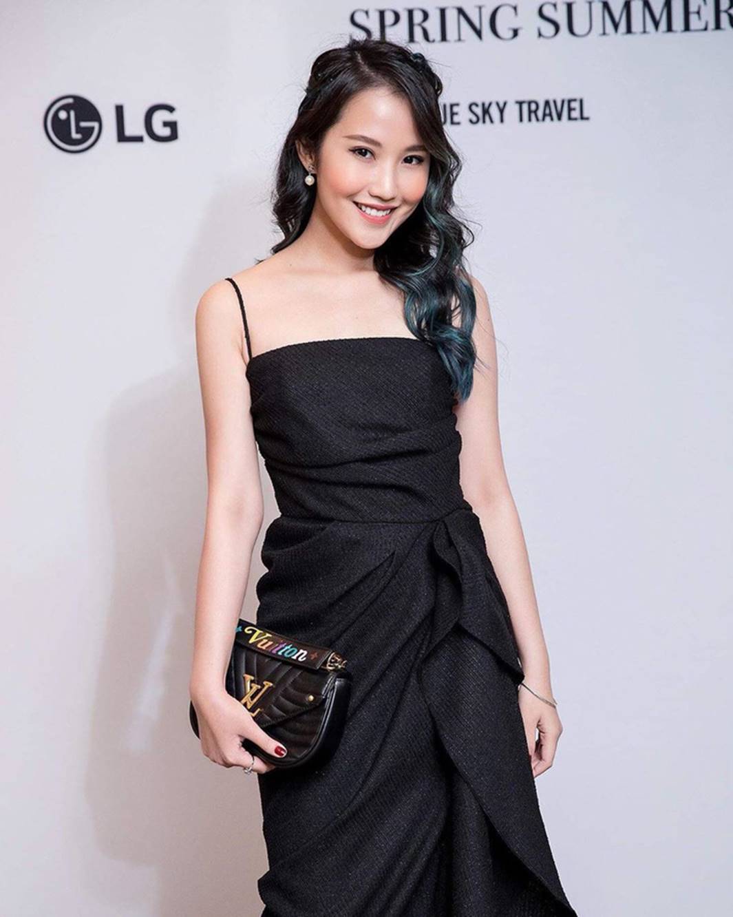 3 ái nữ cành vàng lá ngọc nhà đại gia Việt: Thay đồ hiệu như thay áo, xách túi hiệu như xách giỏ đi chợ mỗi ngày-26