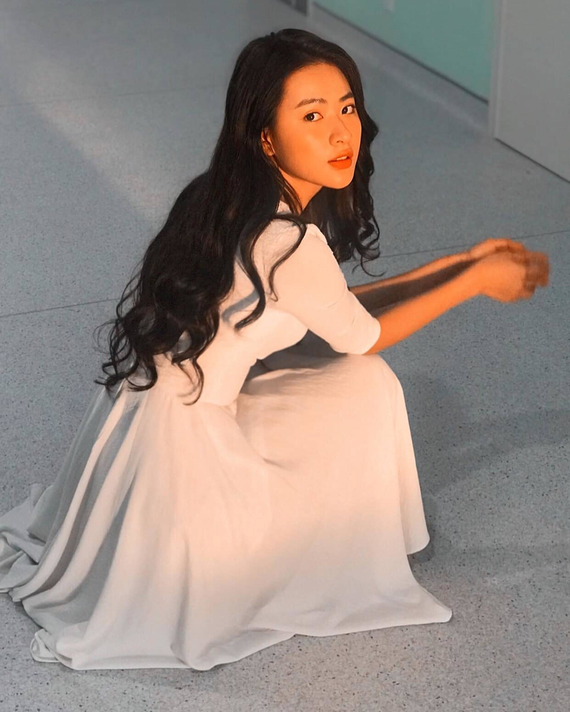 Nữ diễn viên Việt gây bất ngờ vì quá giống mỹ nhân Chiếc lá cuốn bay-8