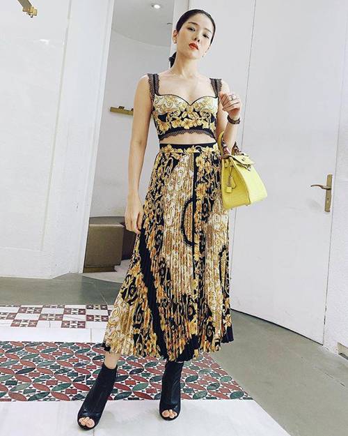 Lệ Quyên U40 vẫn tự tin diện croptop, áo hai dây đẹp mê ly chẳng khác gì gái 20-3